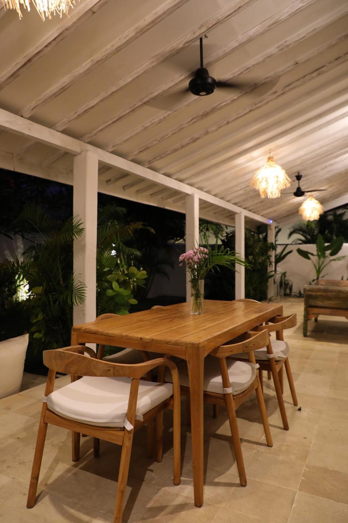Villa Tom & Lucie Bingin Beach Uluwatu Eksteriør billede